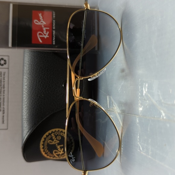 BNIB Rayban Gold with Gray Gradient Len Rb3025 SZ:52 - Picture 2 of 8